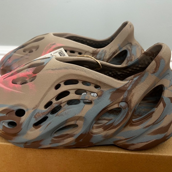 yeezy foam runner vinted